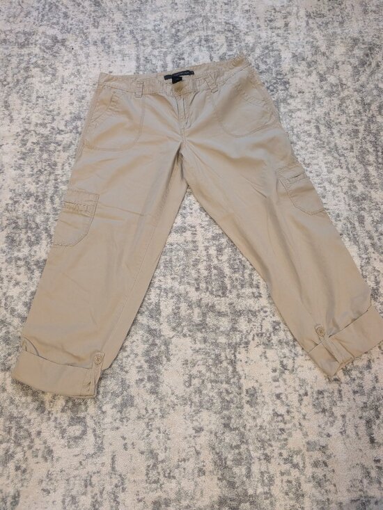 Calvin Klein Jeans Pants - Calvin Klein Jeans Khaki Capri Pants Button Tab Women's Size 12 Tan